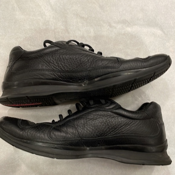 Prada Mens leather sneaker - Picture 3 of 7